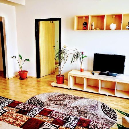 Relaxing & Welcome Apartment, Ared, Uta Arad Eksteriør bilde